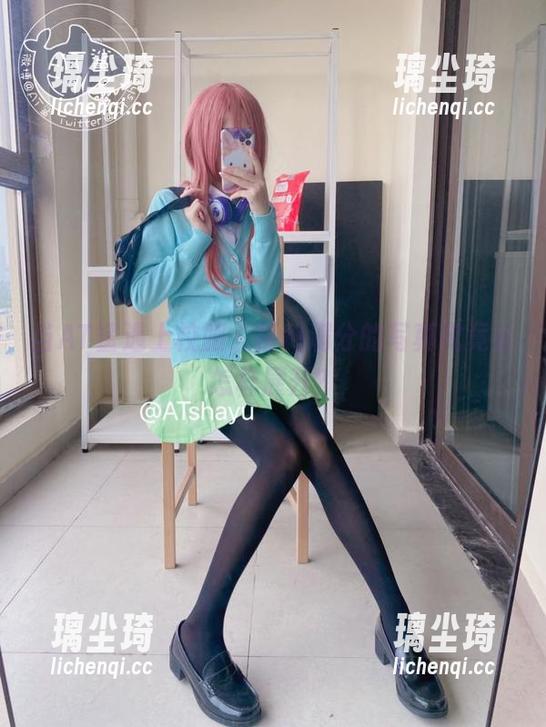 AT鲨 当AT鲨遇上校服,福利满分的写真究竟会怎样展开?