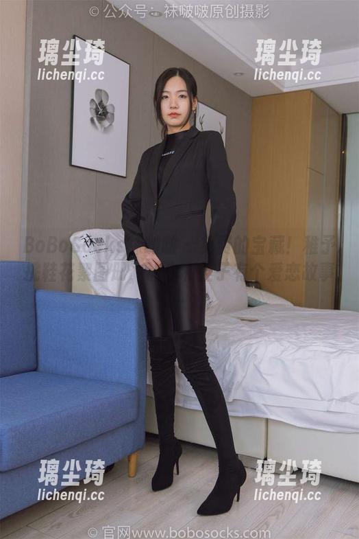 BoBoSocks袜啵啵-稚予 BoBoSocks袜啵啵 - 免费的宝藏!稚予挑鞋花絮图册,让你和鞋子有个爱恋故事~