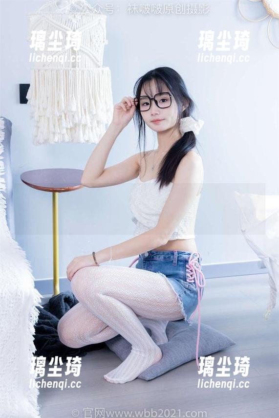 BoBoSocks袜啵啵-稚予 BoBoSocks袜啵啵 - 稚予的裸足花絮:脚掌也能有粉丝见面会!