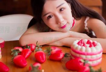 GIRLT果团网 – 真不愧是女神，王语纯无圣光下的图集飙升了我的审美。