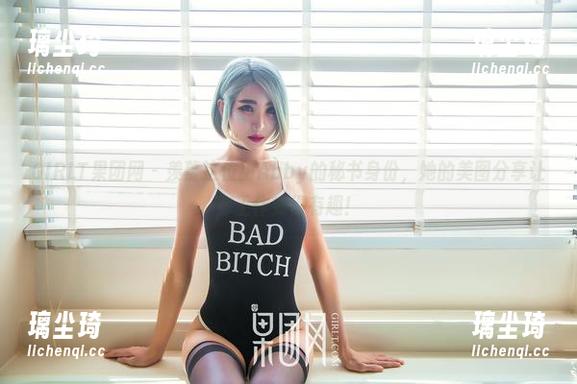 GIRLT果团网-甜Abby GIRLT果团网 - 羡慕这位甜Abby的秘书身份,她的美图分享让你工作变得有趣!