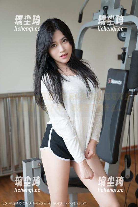 HuaYang花漾-宋KiKi HuaYang花漾 - 在宋KiKi的圣诞写真里看到了什么?不,是想到了些什么...