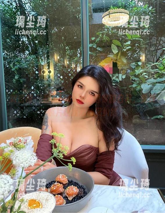 Jessie婕西 微密圈 - 看了Jessie婕西穿的白裙,免费照片让我心动又纠结