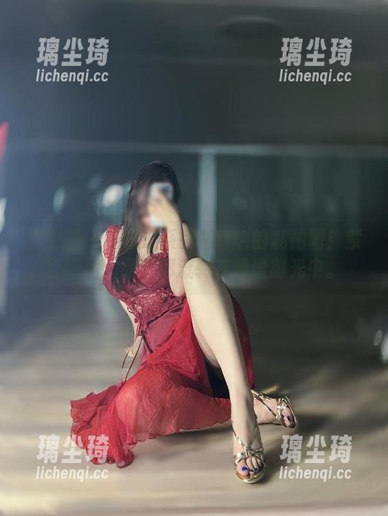 MIYA 微密圈 - 收藏这系列MIYA的私拍吧!紫色睡裙,细节都流转在静谧时光中。