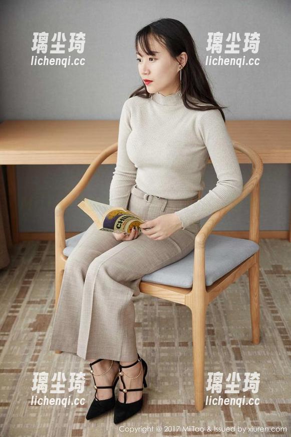 MiiTao蜜桃社-小魔女lily MiiTao蜜桃社 - 小魔女lily的美脚图集,分享给你一个腿的梦