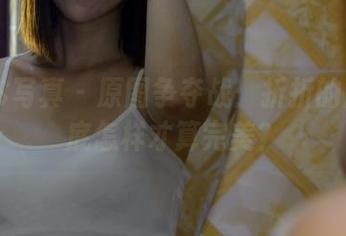 PANS写真 – 原图争夺战：折折的旗袍到底怎样才算完美？