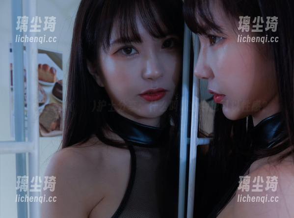 Seoyool(서율)护士分享：什么叫职业装也可以性感？