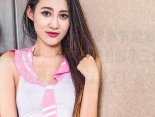 TouTiao头条女神 – 秋冬季节续集：陈宇熙的睡衣资源，窝在沙发里的不二选择，这舒适感太过分了！