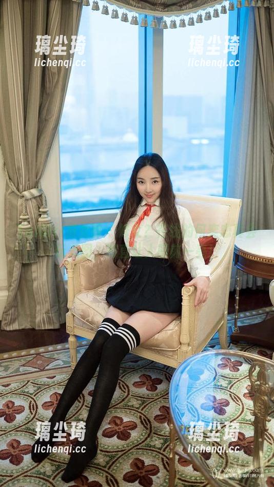 TuiGirl推女郎-何奕恋 TuiGirl推女郎 - 修女?在线的何奕恋真会玩美图,简直让人眼前一亮!