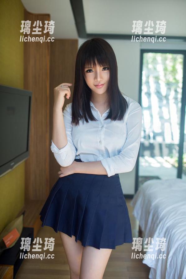 TuiGirl推女郎-陆瓷 TuiGirl推女郎 - 看完陆瓷的美图,我觉得我需要一件同款毛衣来拯救自己!