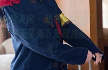 Xiuren秀人网 – 秘书太可爱了，Cherry绯月樱在无圣光下展现绚丽，套图来一发！