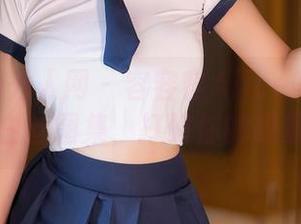Xiuren秀人网 – 容容容Alice的无圣光白丝图集，打破你的想象