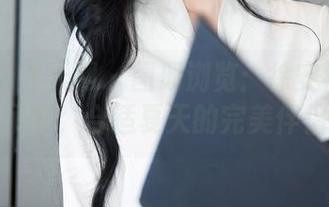 Xiuren秀人网 – 图册浏览：徐安冉miki的吊带，合适夏天的完美伴侣？