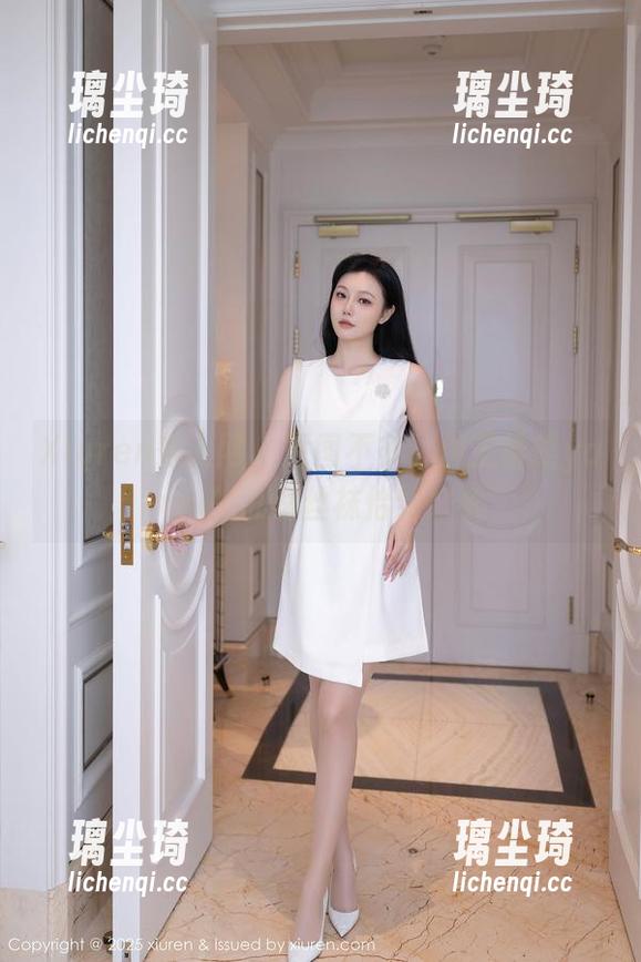 Xiuren秀人网-王馨瑶yanni Xiuren秀人网 - 原图不多,但王馨瑶yanni的私房丝袜恰到好处