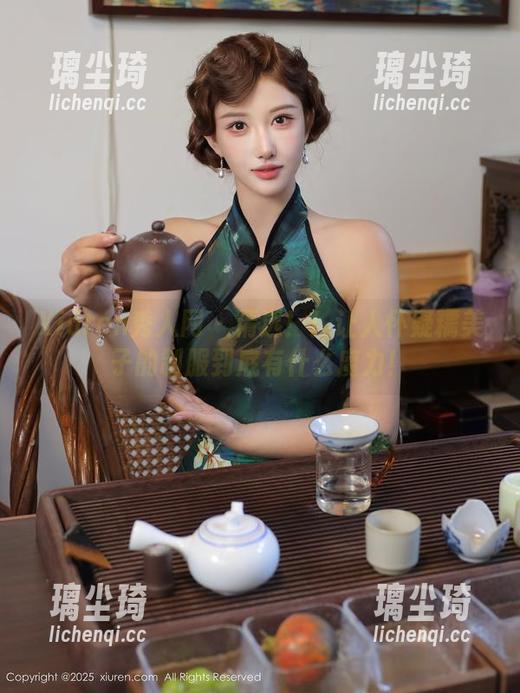 Xiuren秀人网-糯美子 Xiuren秀人网 - 精选!!让人怀疑糯美子的制服到底有什么魔力!