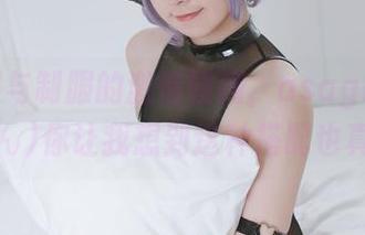 私房照与制服的激情碰撞，asagiriai(爱ちゃん)你让我想到这种搭配也真不错！