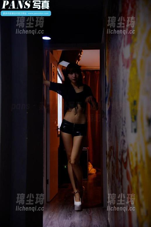 pans-苏琪 pans - 苏琪户外写真,这种慵懒的气息,妥妥是在撒娇吧?