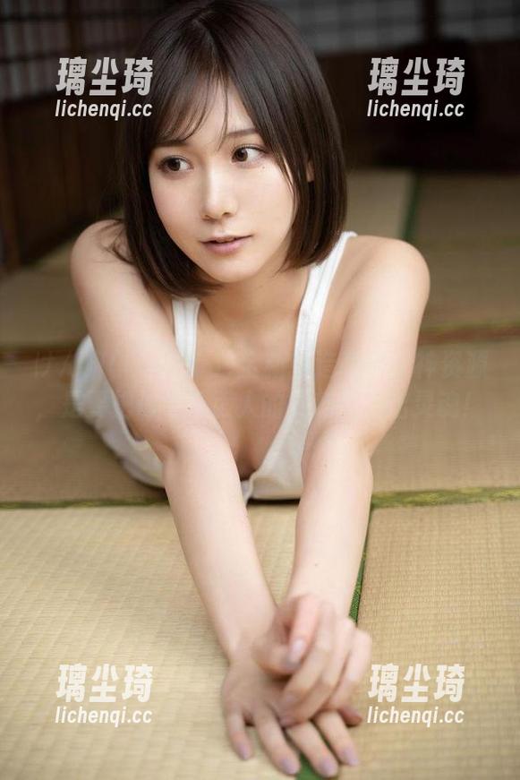 けん研(けんけん)全新打造高清女神资源，是要把每个打工人的疲惫都拍出灵魂！