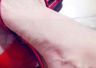 微密圈 – 妈妈再也不用担心我的网盘了，都是“丝月神”的镂空写真。