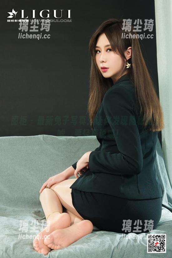 丽柜-兔子 丽柜 - 最新兔子写真:让你发现隐秘的美,嘘,要轻声说哦!