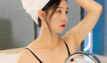 丽柜ligui – 敏儿的私房图包来一打，花漾年华的每张图都像在轻声说“你来啊”。