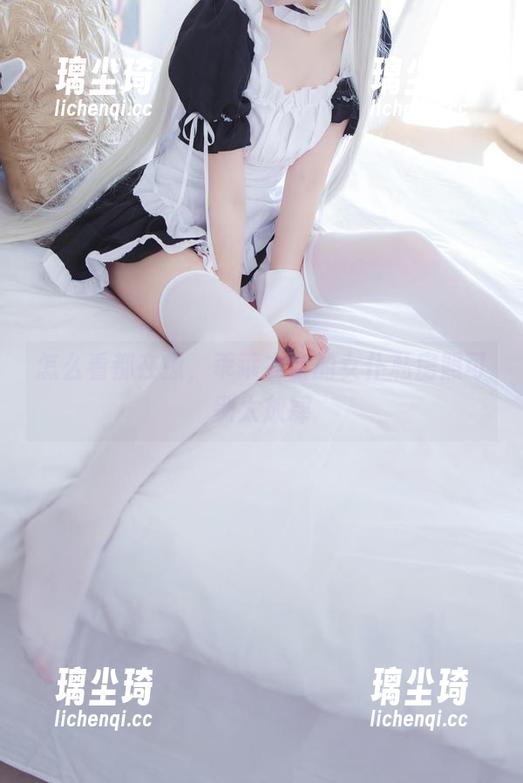 怎么看都在撩，乖乖衣宝的女仆私房照可别太放肆