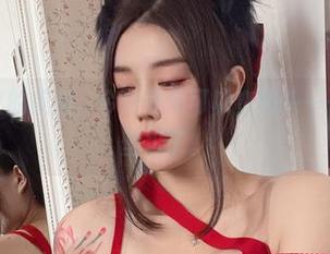 不可思议的美脚，今汐原图可以变砖头——哦不，壁纸了。