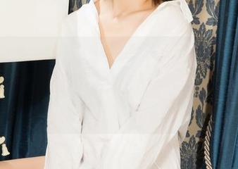 克拉女神 – 游泳池不需要水，只要凌雪的泳衣美图和期待中的套图就够了，你信不信？！