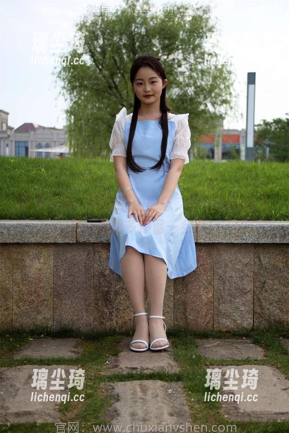 初夏女神-柒柒 初夏女神 - 满满的油亮感,柒柒的福利图片让人想多停留一会儿!