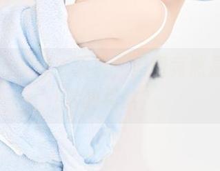 名濑弥七的泳衣霸屏，原图竟然是……日常的纠结？