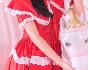头条女神 – 易阳的套装展示，资源告急！快来看！