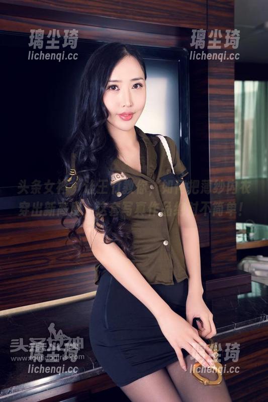头条女神-王竹 头条女神 - 让王竹教你,如何把薄纱内衣穿出新高度,这套写真作品绝对不简单!