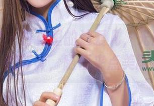 头条女神 – 白裙里的迪爱儿，光影与影像的博弈，随便来点美图