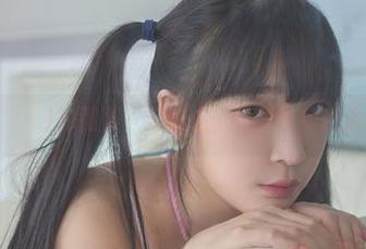 姜仁卿(강인경)的图集，圣诞主題的意图实在太明显了！