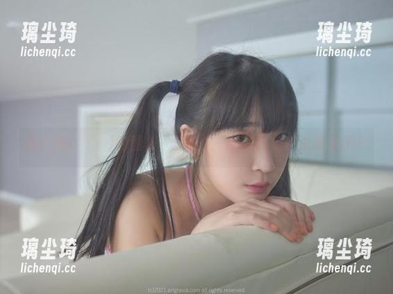 姜仁卿(강인경)的图集，圣诞主題的意图实在太明显了！