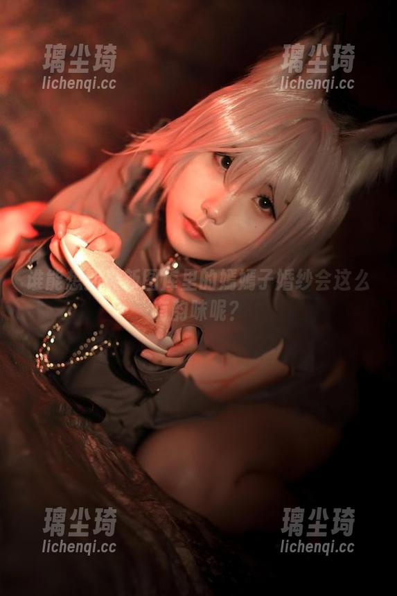 嫣嫣子 谁能想到最新图库里的嫣嫣子婚纱会这么有韵味呢?