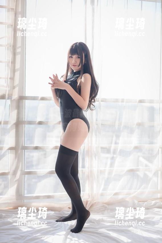 宅夏yoko 宅夏yoko这一波最新合集,竟然把索尼子旗袍穿得如此“别样”