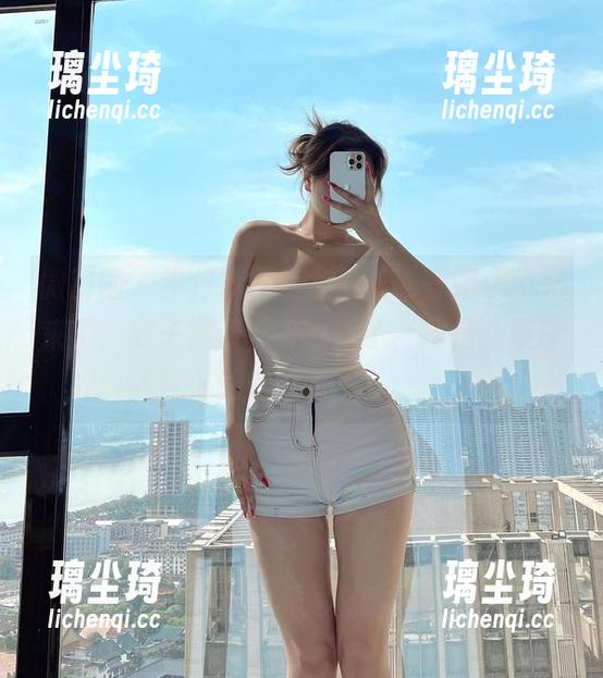 安妮yoo 微密圈 - 牛仔裤写真集更新,安妮yoo又来了,裤子紧了,人也妙了,我是该羡慕还是该叹气?