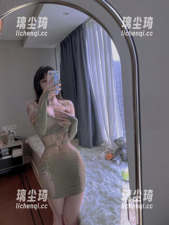 宋昱欣 微密圈 - 套图里的比基尼生动诠释了“飘逸”这两个字,宋昱欣神功在手!