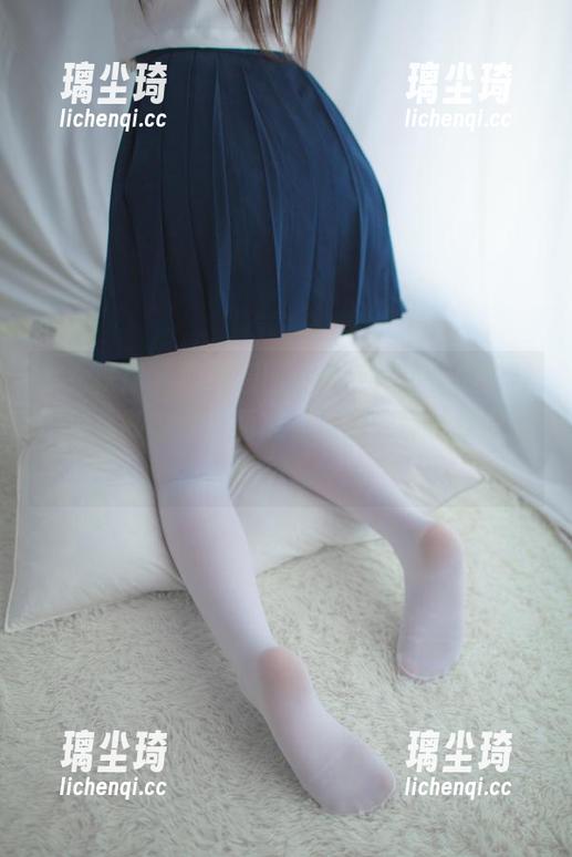 少女秩序-小葵 少女秩序 - 如果原图会说话,小葵的白丝可能会吵着叫;而照片里的安静让我思绪万千。