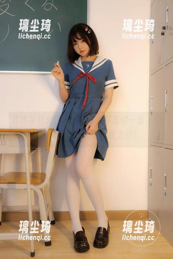 少女秩序 棕格裙联合白丝,少女秩序送你一份‘无敌’免费合集,不收视力费!
