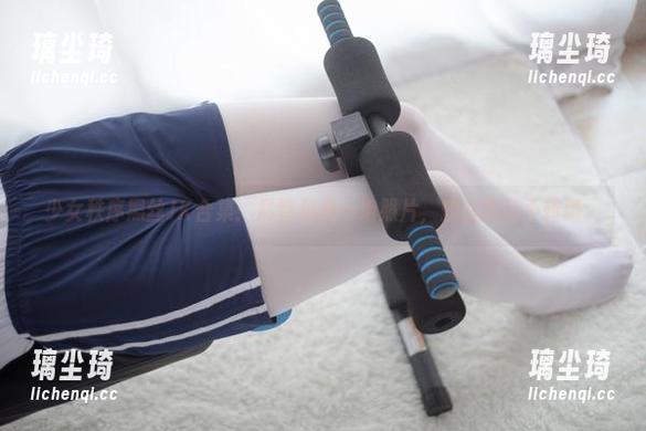 少女秩序黑丝JK合集：尽管只是一组照片，却让我目不转睛。