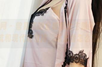 尤果网 – 曾嘉琪的全套修女主题图包，传统和现代的碰撞，怎么看怎么想。