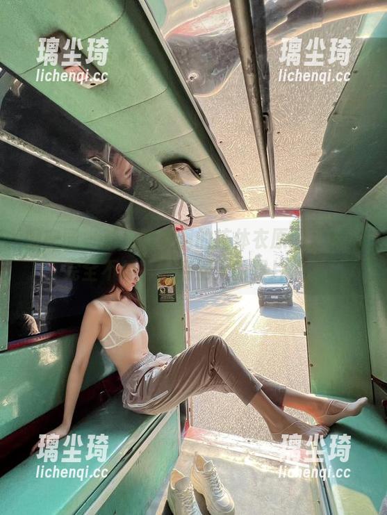 就是阿朱啊 微密圈 - 就是阿朱啊的连体衣原图,看完完全不想再去翻别人的照片了。