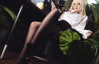 医生可能忘了，但“屿鱼yukako”的护士写真总能让你瞥见光影间的小确幸。