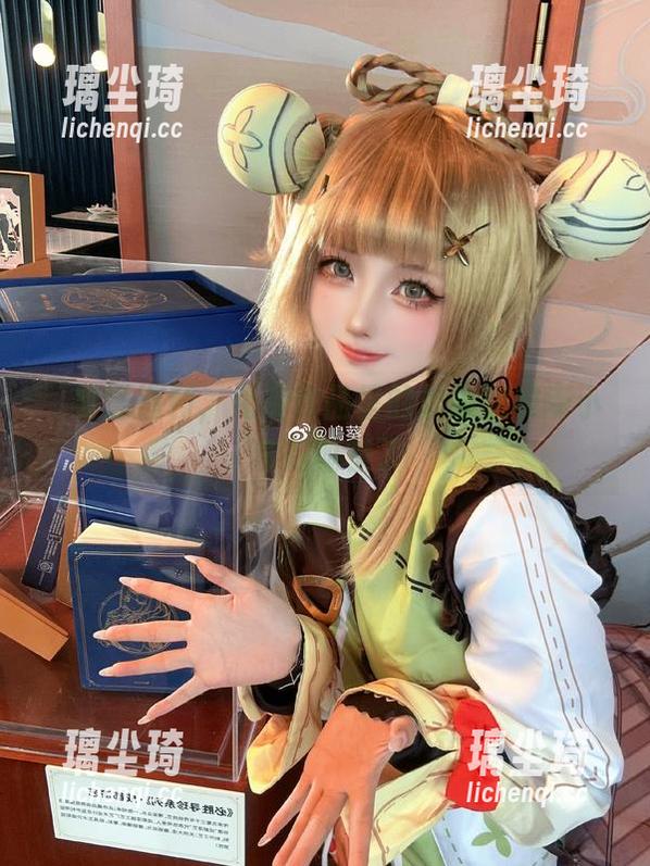 嶋葵送福利，免费作品里的加藤惠和南小鸟有趣极了