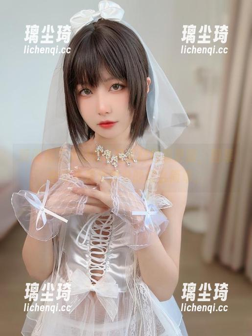 听说布丁大法的8月素材包有更新，图集中可不是你想象的那么简单。