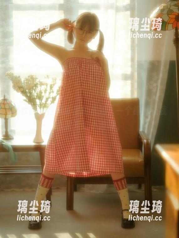 幼水铃衣 幼水铃衣在黑丝里的私拍,一个眼神让我心里开始小波动。