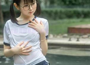 幼水铃衣的美图私拍，搭上电子女友从此不孤单！