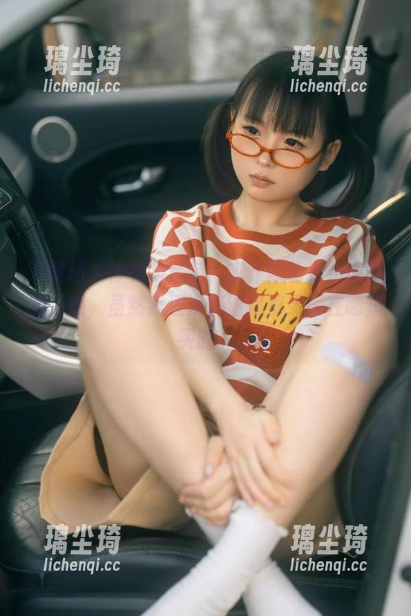 幼水铃衣 下载幼水铃衣的套装,或许你能找到意外的灵感,虽然我还没搞清楚那灵感在哪里买的。
